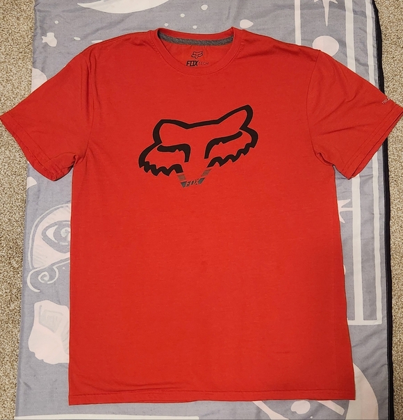 Red Fox Racing T-Shirt - Picture 1 of 8